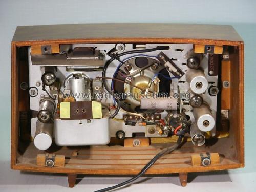 U-512; Murphy Radio Ltd.; (ID = 363402) Radio