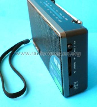 2 Band Portable Radio M-030R; Muse brand, New-One (ID = 2888433) Radio