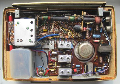 10 Transistor Auto-Koffersuper 822Y16 Type 102984; Neckermann-Versand (ID = 2420525) Radio