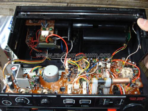 Natural Sound Highpower FM Stereo/AM Radio Cassette Recorder PRC-60E; Nesco Manufacturing (ID = 1010505) Radio
