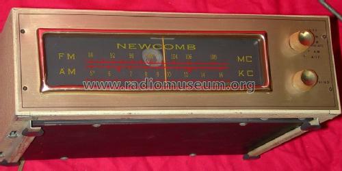 Compact 200; Newcomb Audio (ID = 1539411) Radio