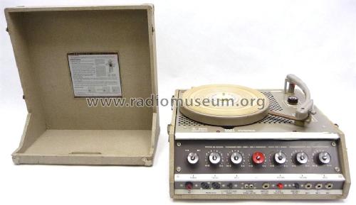 Phonograph TR-1656 M; Newcomb Audio (ID = 1044104) R-Player