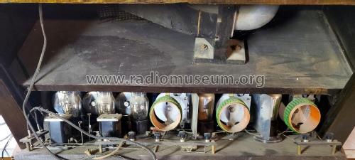 5 Tube with Speaker ; Niteingale; brand (ID = 2741019) Radio