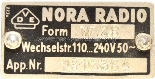 Csardas W28; Nora; Berlin (ID = 1328504) Radio