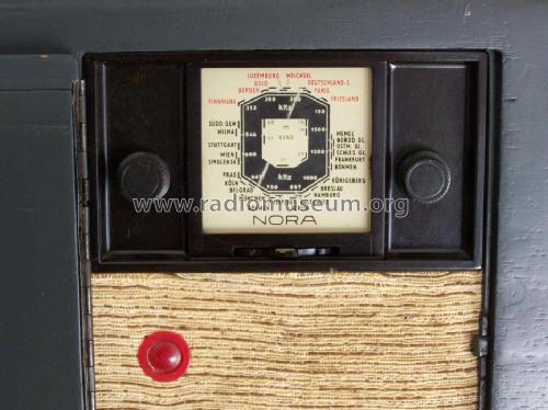 K42N; Nora, Aron, (ID = 895673) Radio