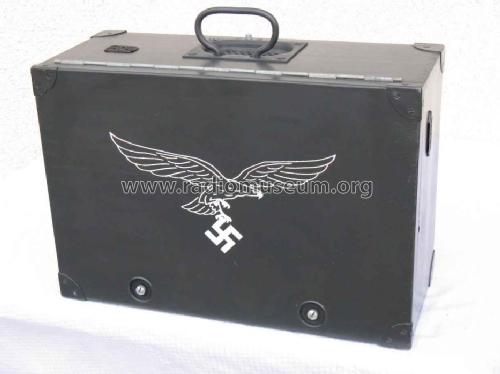 Luftwaffen-Koffer K62; Nora; Berlin (ID = 497151) Radio