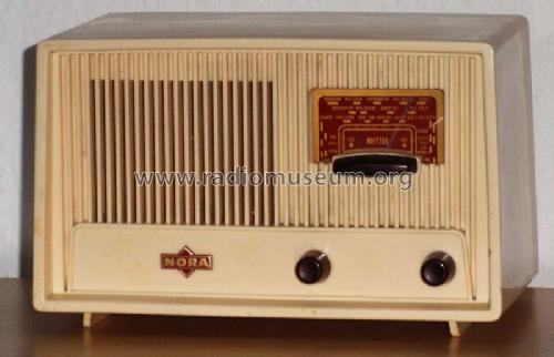 Menuett ; Nora, Aron, (ID = 198384) Radio