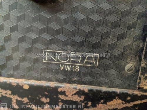 VW18; Nora; Berlin (ID = 2988416) Radio