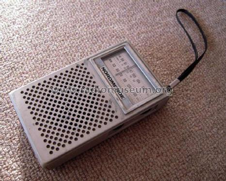 RT1052 / 980.109H; Nordmende, (ID = 579796) Radio