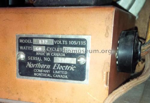 832 ; Northern Electric Co (ID = 2156885) Radio