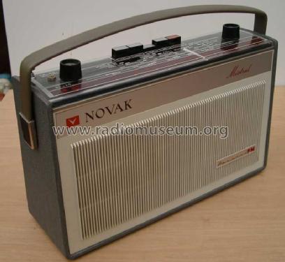 Mistral Special FM 25101 Ch= W154; Novak also Pontiac; (ID = 824408) Radio
