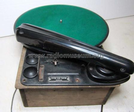 Complesso Fonografico CF1; Marconi Italiana (ID = 1611336) R-Player