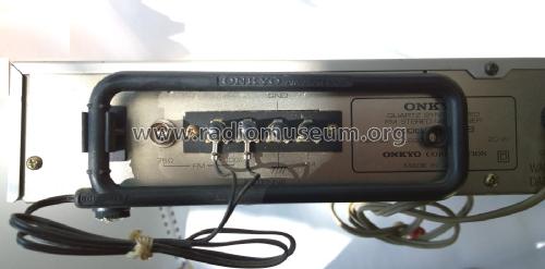 Quartz Synthesized FM Stereo / AM Tuner T-08; Onkyo, Osaka Denki (ID = 1974497) Radio