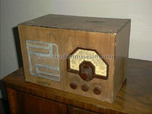Inconnu - Unknown 1 ; Pacific Radio et Tél (ID = 182826) Radio