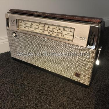 3 Band Deluxe 8 Transistor T-65A; Panasonic, (ID = 2745555) Radio