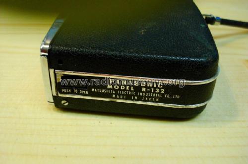 Eight Transistor R-132; Panasonic, (ID = 2278461) Radio