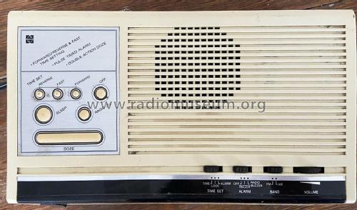 FM AM 2-Band Radio Fluorescent Clock Radio RC-6130BA; Panasonic, (ID = 2722983) Radio