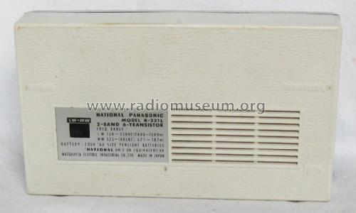 National Panasonic R-221L; Panasonic, (ID = 2059928) Radio