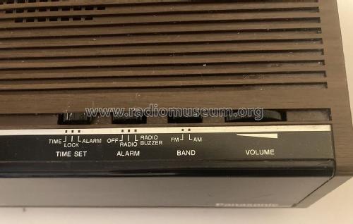 Panasonic FM-AM 2-Band Fluorescent Clock Radio RC-6130; Panasonic, (ID = 2859967) Radio