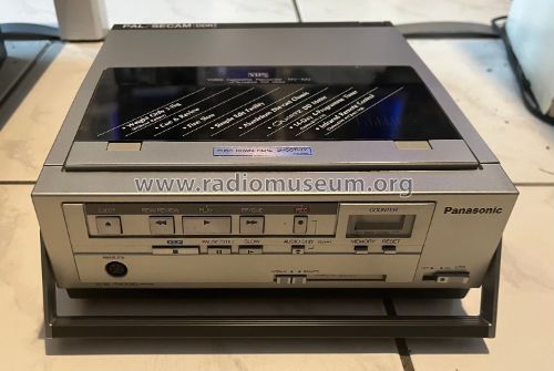 Panasonic Video Cassette Recorder NV-100-EG; Panasonic, (ID = 3259670) Sonido-V
