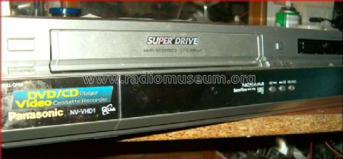 Super Drive VCR - DVD / CD Player NV-VHD1E; Panasonic, (ID = 1891839) R-Player