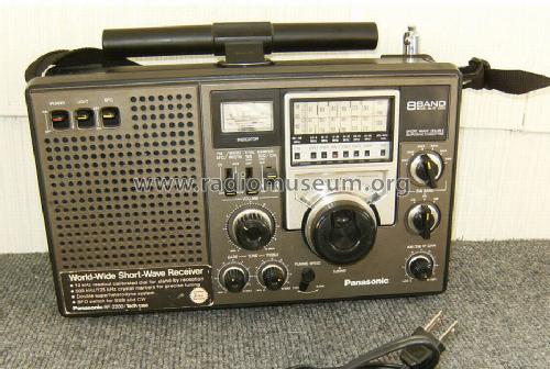 Panasonic 8-Band Short Wave Double Superheterodyne RF-2200; Panasonic, (ID = 1202399) Radio