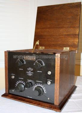 Regenerative Radio Receiver Junior; Paramount Radio Co. (ID = 1791765) Radio