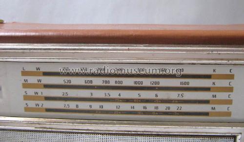 Toshiba 8 Transistor 4 Band 8L-788L; Pars Electric (ID = 1470985) Radio