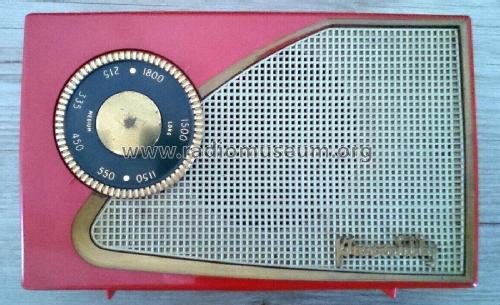 Portable Spinney transistor radio by Perdio Radio Co.