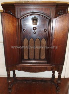 111 Highboy; Philco, Philadelphia (ID = 1638175) Radio