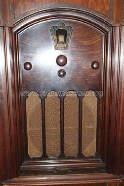 111 Highboy; Philco, Philadelphia (ID = 1638176) Radio