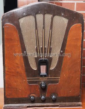 16B 16/16A-125; Philco, Philadelphia (ID = 1556873) Radio