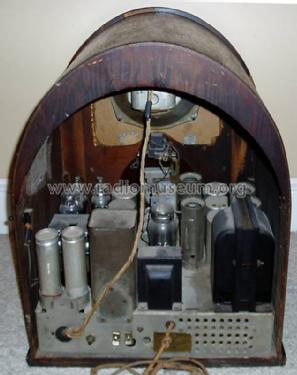 16B 16/16A-121; Philco, Philadelphia (ID = 838558) Radio