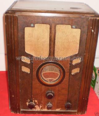 37-61B ; Philco, Philadelphia (ID = 702486) Radio