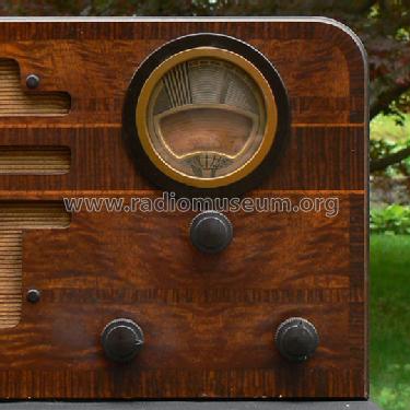 37-62T ; Philco, Philadelphia (ID = 703016) Radio