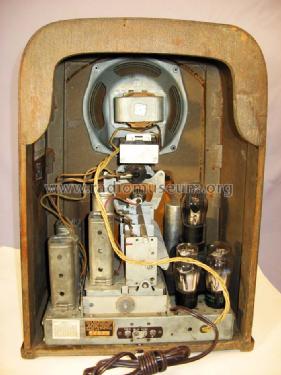 37-640B ; Philco, Philadelphia (ID = 1380789) Radio