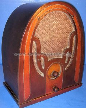 37-84B Code 122; Philco, Philadelphia (ID = 703498) Radio