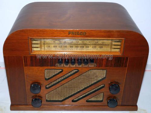 40-135T ; Philco, Philadelphia (ID = 2130602) Radio