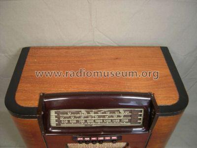 41-245T ; Philco, Philadelphia (ID = 320174) Radio