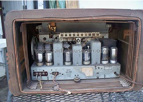 42-350 Code 121; Philco, Philadelphia (ID = 1219607) Radio