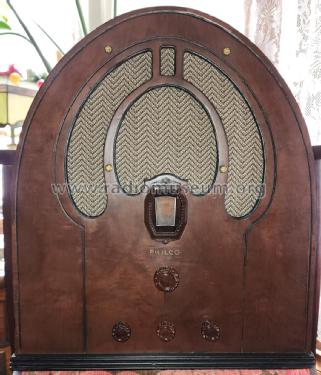 44B ; Philco, Philadelphia (ID = 2958710) Radio