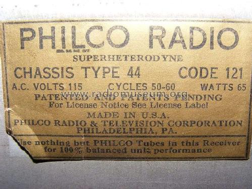 44H ; Philco, Philadelphia (ID = 1032465) Radio