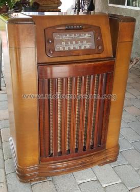 46-1209 Radio-Phonograph Code 121 and 122; Philco, Philadelphia (ID = 2147283) Radio