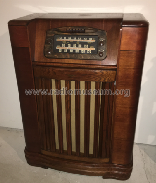 46-1209 Radio-Phonograph Code 121 and 122; Philco, Philadelphia (ID = 2709143) Radio