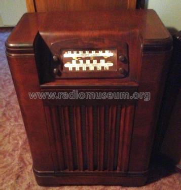 46-1226 Code 122 Radio-Phonograph; Philco, Philadelphia (ID = 1411560) Radio