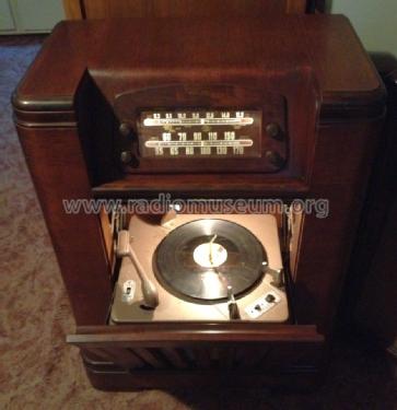 46-1226 Code 122 Radio-Phonograph; Philco, Philadelphia (ID = 1411561) Radio