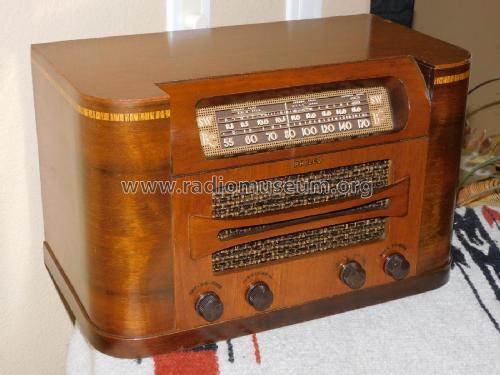 46-431 ; Philco, Philadelphia (ID = 2528017) Radio