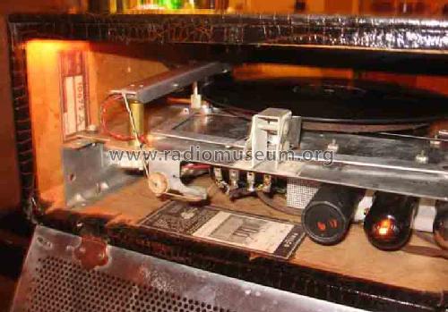 48-1200 Automatic Record Player; Philco, Philadelphia (ID = 1146900) R-Player