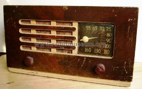 48-214 ; Philco, Philadelphia (ID = 154651) Radio