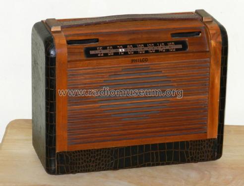 48-360 ; Philco, Philadelphia (ID = 2651723) Radio